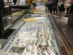 -宏宇眼镜蔡司依视路折扣店(兆佳眼镜城店)