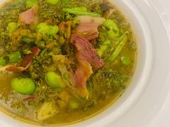 腌肉蚕豆米烩海棠花-云腾食府·云南菜