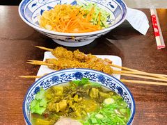 特色酸菜牛肉拉面-陇尚人家中国蘭州牛肉面(高新万达店)