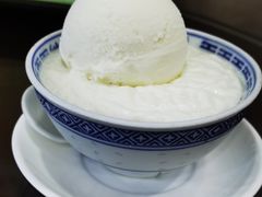 双皮奶加雪糕-仁信老铺甜品(北京路店)