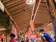 -野山舂·贵州现舂酸汤火锅(鸿通城店)