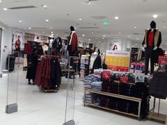 -优衣库(青岛伟东乐客城店)