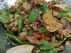 -湖南人家湘菜馆(镇江路店)