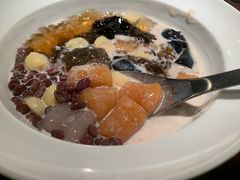 -RUXU入续糖水铺与包(卓悦中心店)