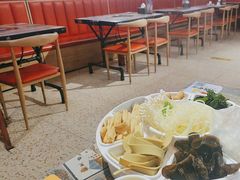 -鸡遇虾煲干锅火锅(小寨金莎店)