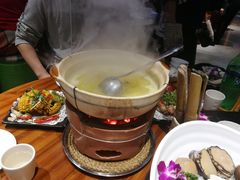 养颜花胶鸡-捞围鲜·港式打边炉(海阳路店)