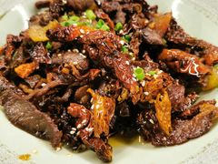 -蔼若春.传承三十年云南菜(金碧公园店)