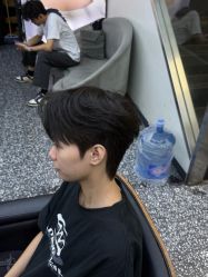 -藤野造型专业烫染接发