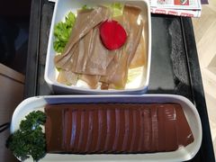 -热火朝天鲜切牛肉火锅(南强街巷店)