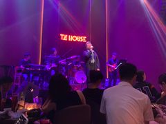 -TZ House音乐现场(来福士中心店)