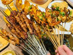 -街角等你.大连海鲜烧烤.经典铁板海鲜串(西安路店)