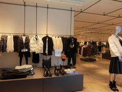 -URBAN REVIVO(七宝领展广场店)