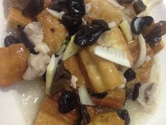 -侬佳蒸菜馆(听潮店)