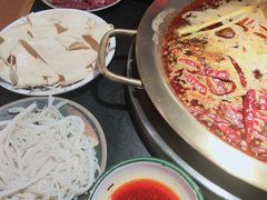 -王婆乔鲜鱼自助火锅(蜀汉路店)