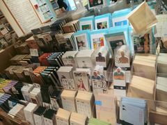 -猫的天空之城概念书店(杭州南宋御街店)