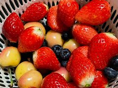 -上海龙吴水胜海发市场