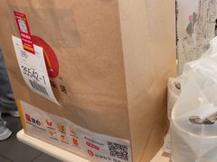 -麦当劳(汉口火车站候车室店)