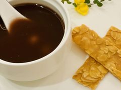 红豆沙丸子-醉辉皇上海之巅(上海中心大厦店)