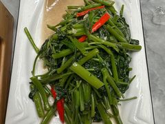 -蔼若春.传承三十年云南菜(金碧公园店)