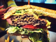 -The Habit Burger Grill 哈比特汉堡(复兴soho店)