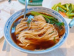 爆鱼红汤面-阳澄湖费尔蒙酒店颐丰阁中餐厅(马鞍山西路店)