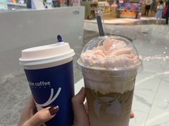 -瑞幸咖啡(宜昌国贸购物中心店)
