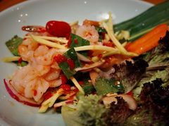 青芒果拌开胃虾-老滇山寨•云南特色菜•地方菜•民族风情歌舞表演(金碧店)