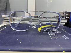 -提一眼镜·蔡司·依视路(小寨店)