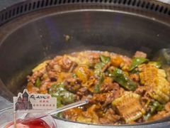 -山河屯铁锅炖·非遗东北菜(南山店)