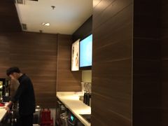 -麦当劳(展览路店)