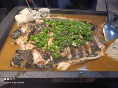 -探鱼·鲜青椒爽麻烤鱼(银泰城店)