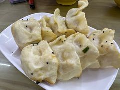 外皮邦邦硬的锅贴-玉华饮食店(茅台路店)
