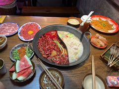 -萍姐火锅·公路夜市(武汉首店)