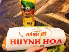 -Bánh Mì Huynh Hoa