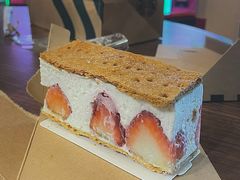 -星巴克(上海虹桥新天地二店)