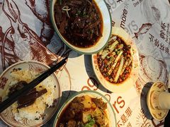 -耙吉吉川味小酒馆(本地人回头店)