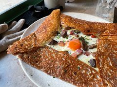 鸡蛋蘑菇熏肉荞麦可丽饼-RAC BAR(安福路店)