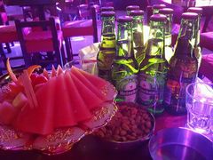 -汉斯酒吧
