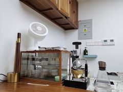 -Line 咖啡(石厦花园店)