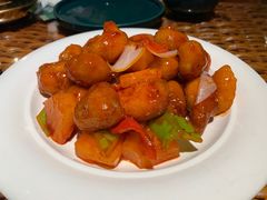 海鲜菠萝咕咾肉-老广酒楼(樱花店)