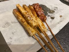 -何妹湿辣牛肉·粤式烧烤砂煲(桂雅路店)