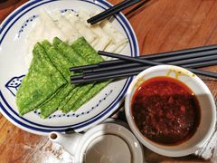 -艳阳天民俗村(公园路店)