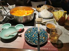 -尚尚仙·酸汤猪手·猪肚鸡火锅(华联万柳购物中心店)