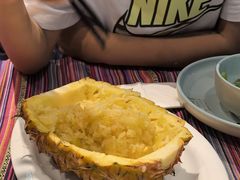 -香巴拉云南餐厅(华莱坞店)