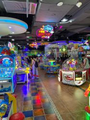 -菲菲羊乐园(临平银泰城店)