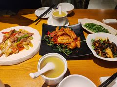 -隔壁老王·家常云南菜(花巷店)