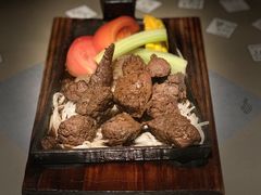 -穹六人间 people 6(岳阳路店)