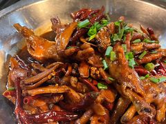 -昱龙大盆牛蛙馆(三兴街总店)
