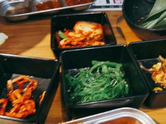 -青瓦炭韩潮烤肉(花园道店)
