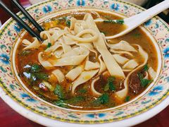 红烧牛肉面-金杨拉面王小吃面馆·牛三宝面·红烧牛肉粉